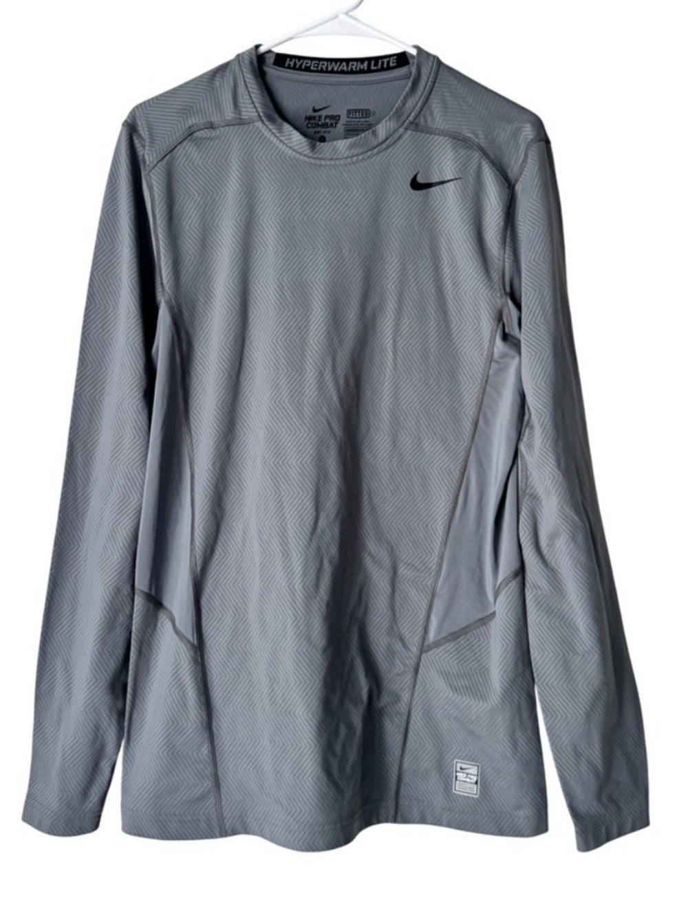 Nike Pro Combat - Fitted Hyperwarm Lite Grey Chevron Dri-FIT Shirt - Mens size L